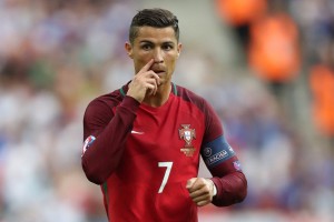 开云下载-范弗利特，从落选秀到生死战关键先生，他如何用不可能改写湖人命运？