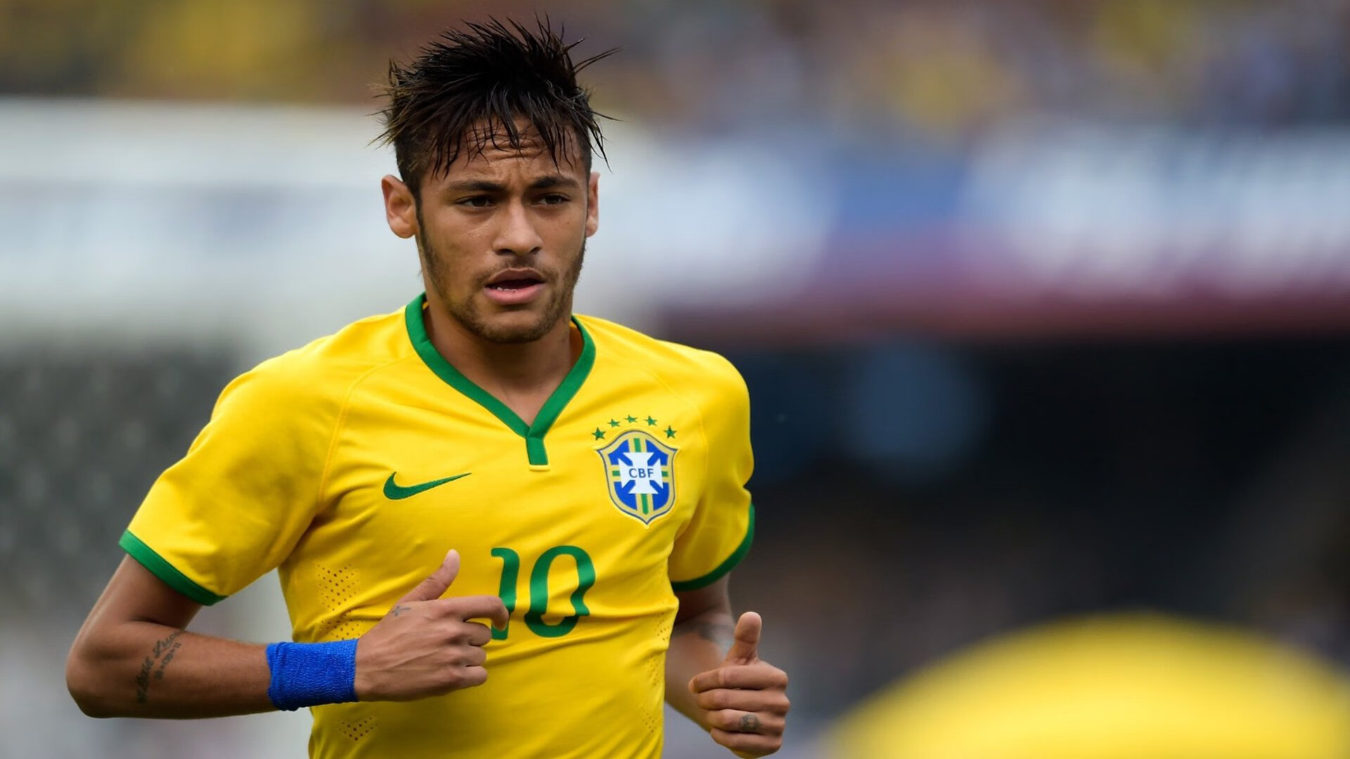 西甲国家德比之夜，字母哥冠军级表现，当足球与篮球的王者在同一片星空下闪耀