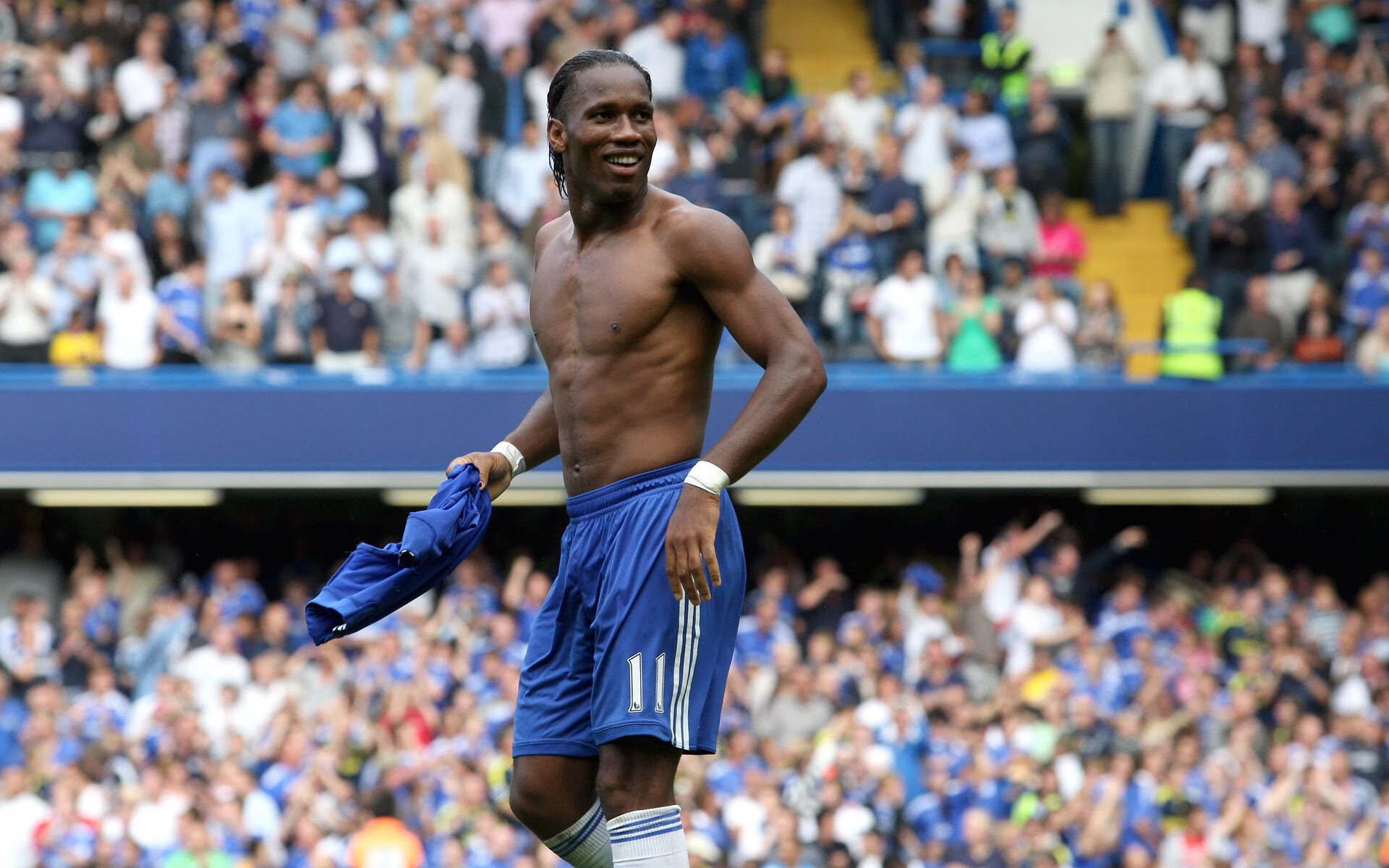 三笘薰扛起全队,卡塔尔横扫摩纳哥,当东方魔法照亮西方绿茵