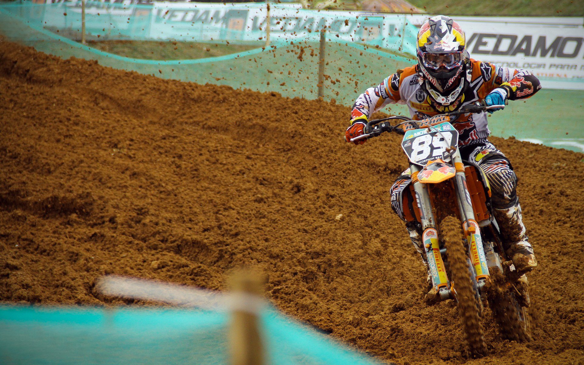 内马尔完成自我救赎，尼斯狂胜牙买加，一场胜利，两种新生